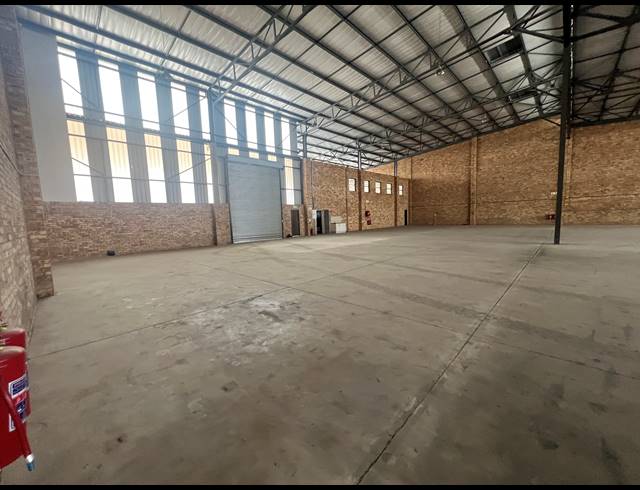 1,587M² WAREHOUSE TO LET IN KYA SANDS